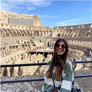 Me defino como una persona responsable e implicada en su trabajo. Estoy dispuesta a dar
clases a alumnos que necesiten un refuerzo con algunas materias para ayudarles mejorar sus aptitudes donde más les cueste.